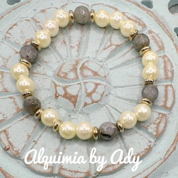 Pearls and labradorite beaded bracelet - Picture 1 of 4
